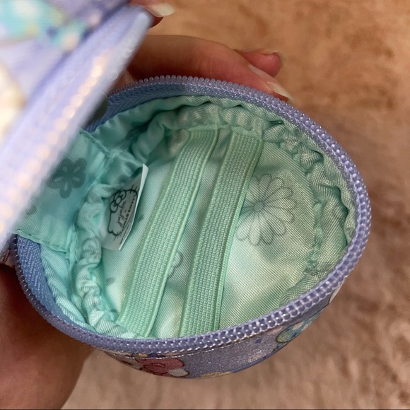 JuJuBe Paci Pod Hello Kitty Kimono - Picture 3 of 4